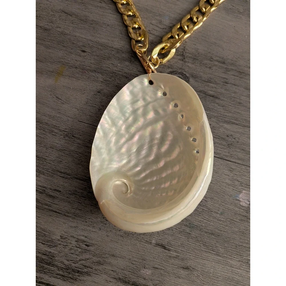 Gold Curb Chain Necklace Large Faux Abalone Shell Pendant Toggle Clasp